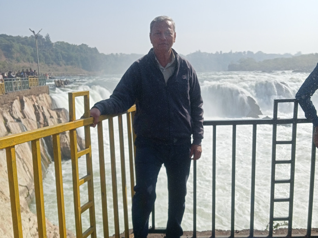 Dhuandhar Falls-贾巴尔普尔必去景点