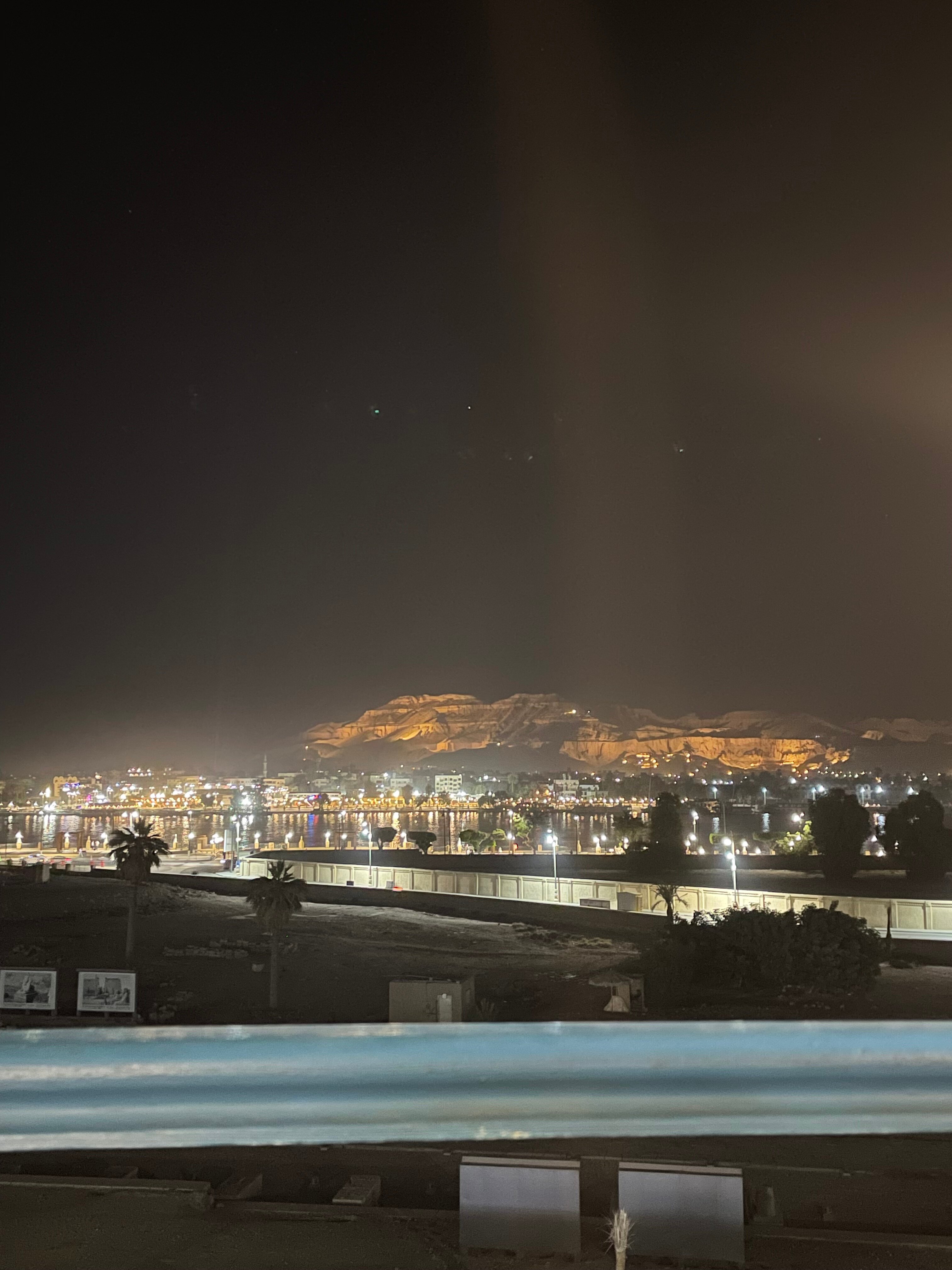 娜芙蒂蒂酒店-浴室