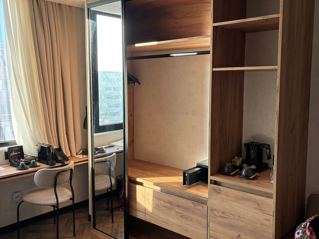 The Port Square Hotel主图