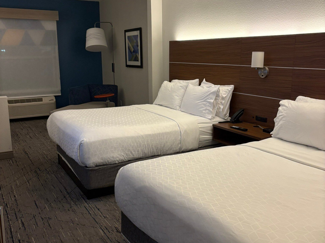 奥兰多国际机场智选假日酒店主图