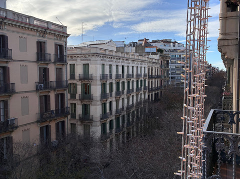 纪念碑酒店主图