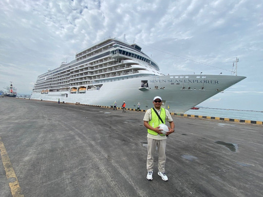 Semarang Port Excursion: Explore Borobudur Temple & Cultural Heritage