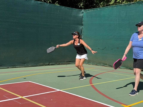 Lucy Kitcher Pickleball-格雷斯湾必去景点