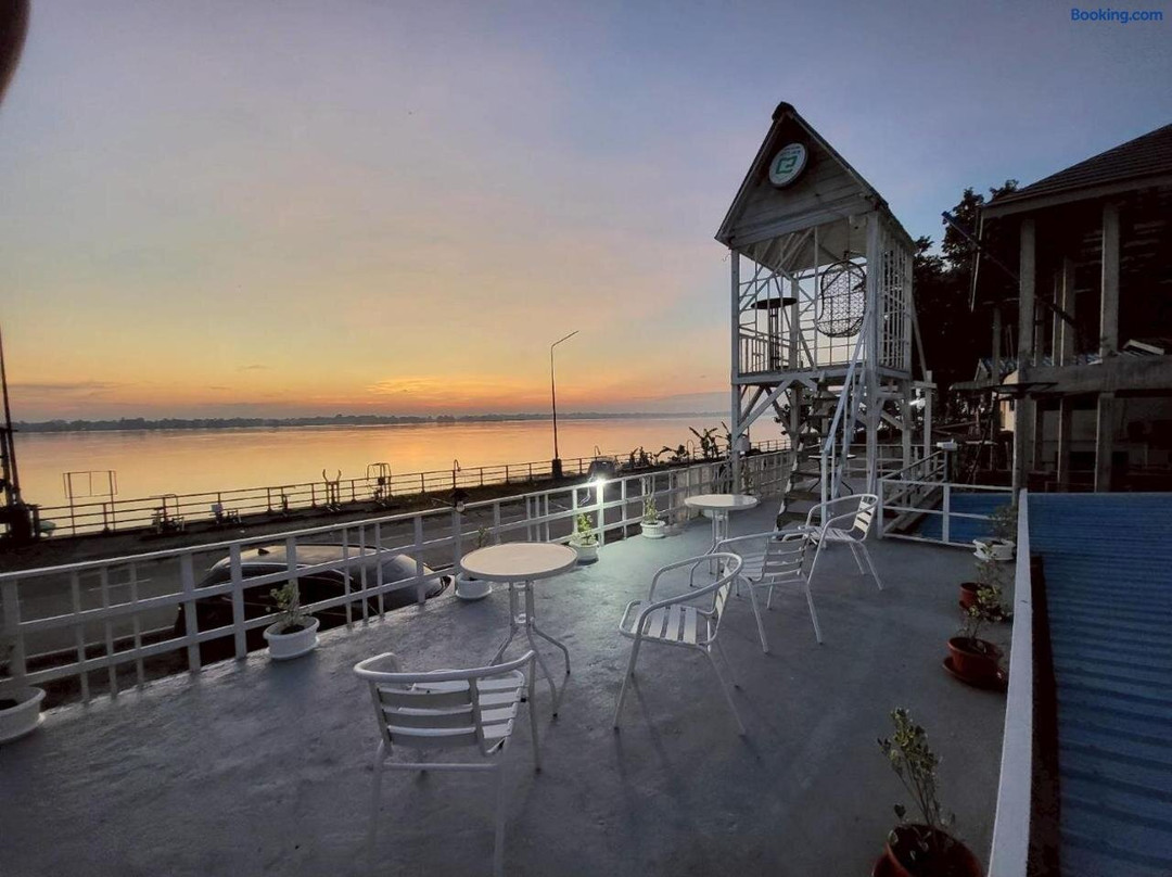 Aran hostel Spa&Cafe Riverside