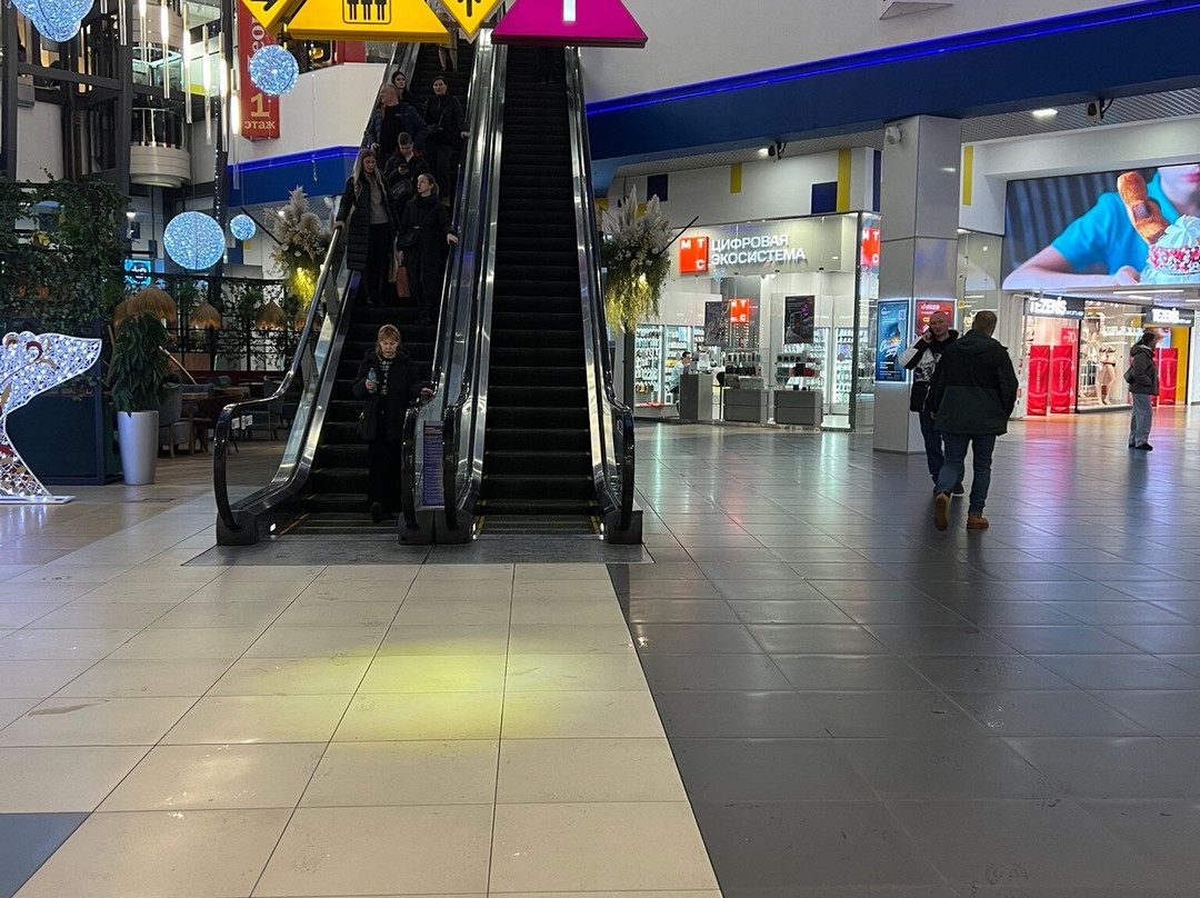 Murmansk Mall Shopping and entertainment center-摩尔曼斯克必去景点