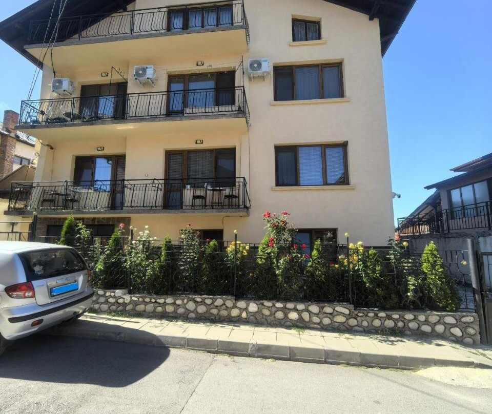 Tsvetkovi Guest House