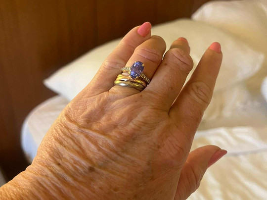 Crisane Gems & Jewellers-坎索里姆必去景点