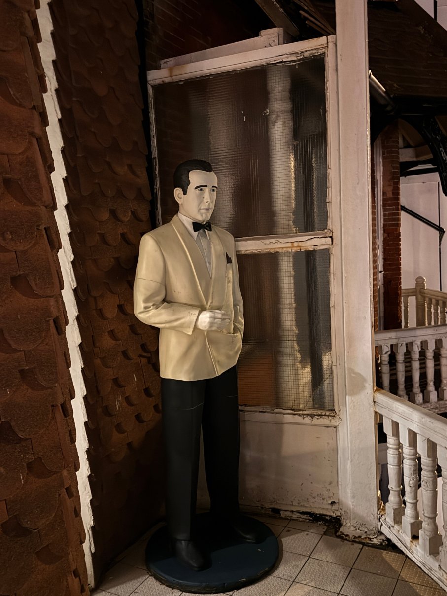 莱恩斯酒店-官方