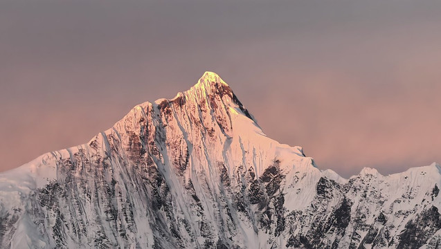 德钦既下山梅里SUNYATA酒店主图