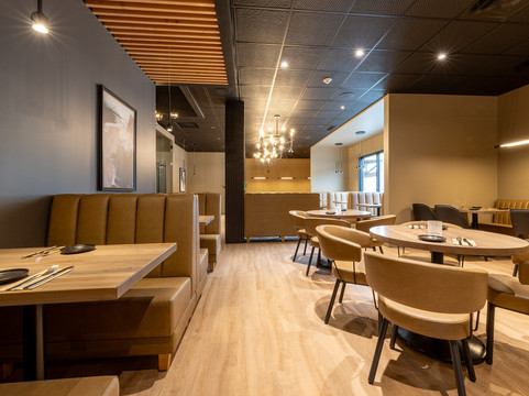 普利斯提格金色酒店主图