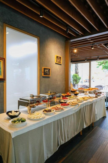 Pazari i Ri-地拉那必去景点