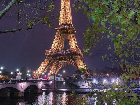 Communications Tower-谢珀顿必去景点