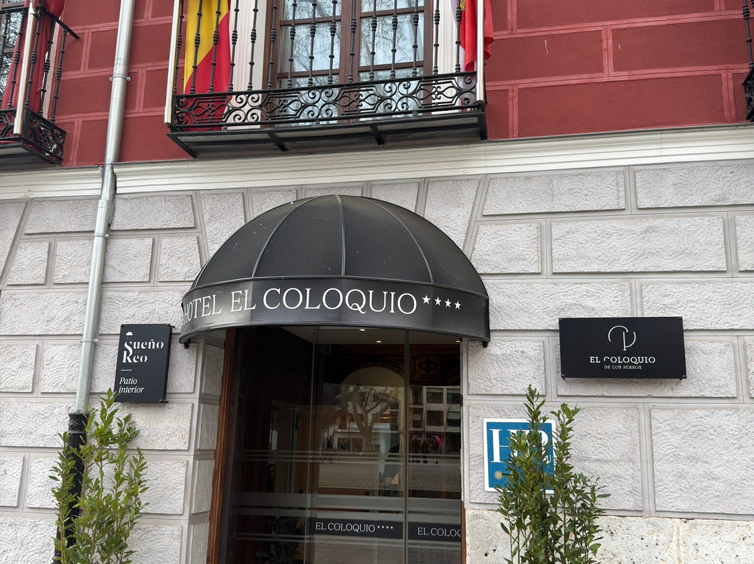 泽尼特科勒奇奥旅馆主图