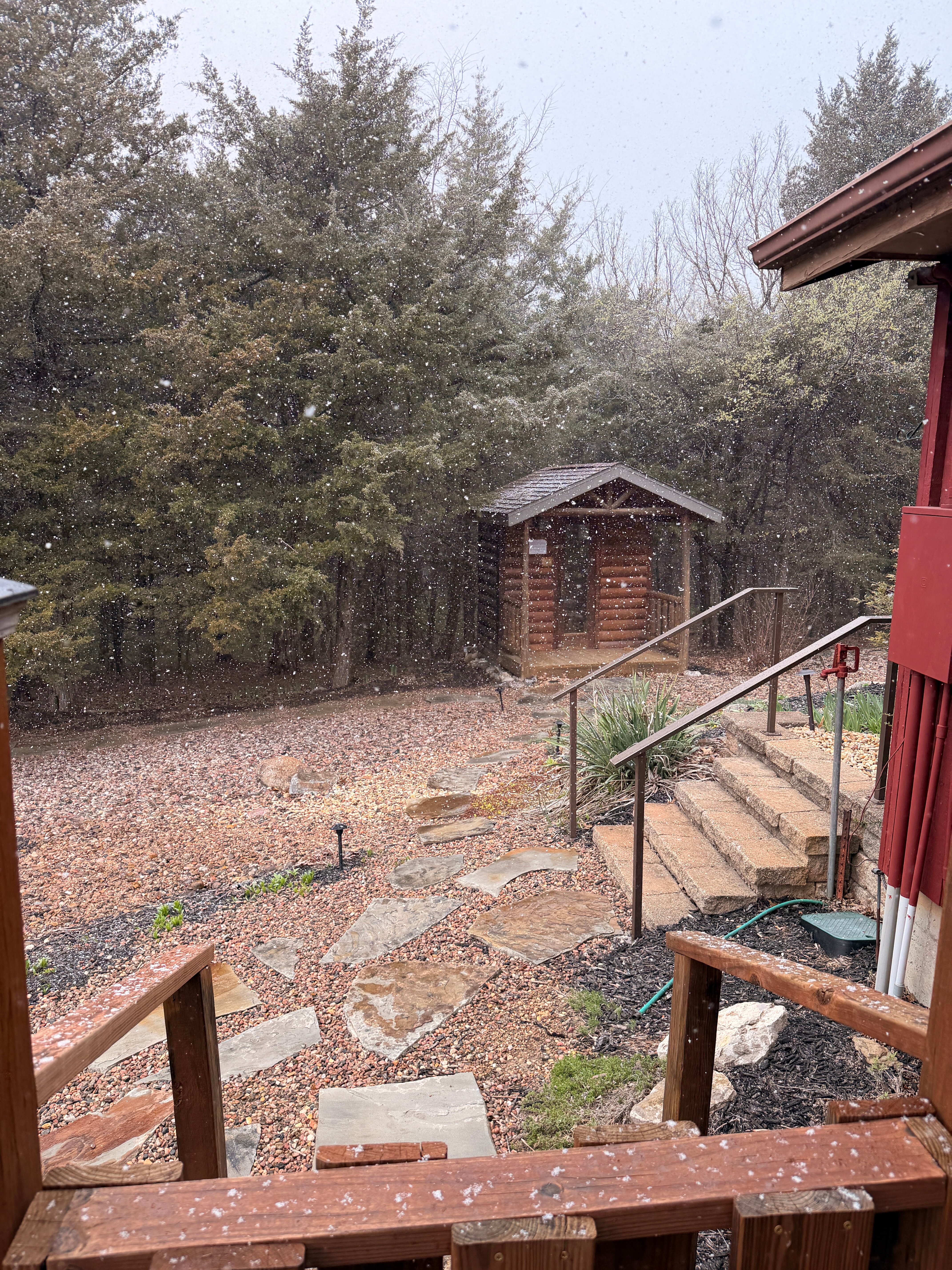 Cedar Crest Lodge-官方