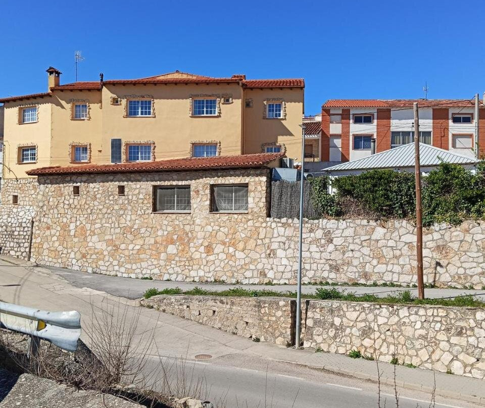 La murallita de Aroa