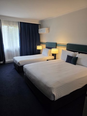 堪培拉华美达外交官酒店-官方