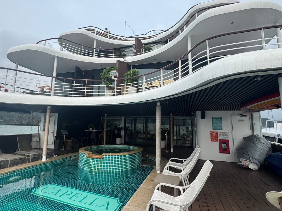 Halong Capella Cruise-海防必去景点