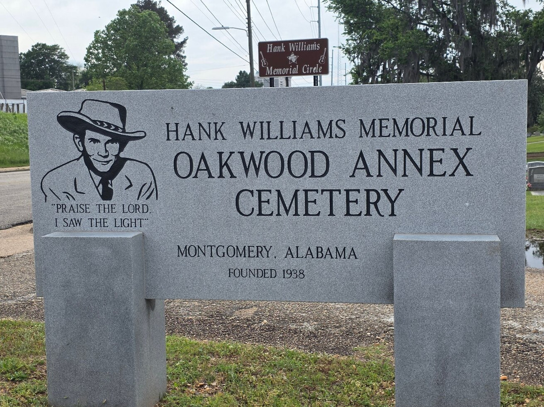 Hank Williams Memorial - Oakwood Annex Cemetery-蒙哥马利必去景点