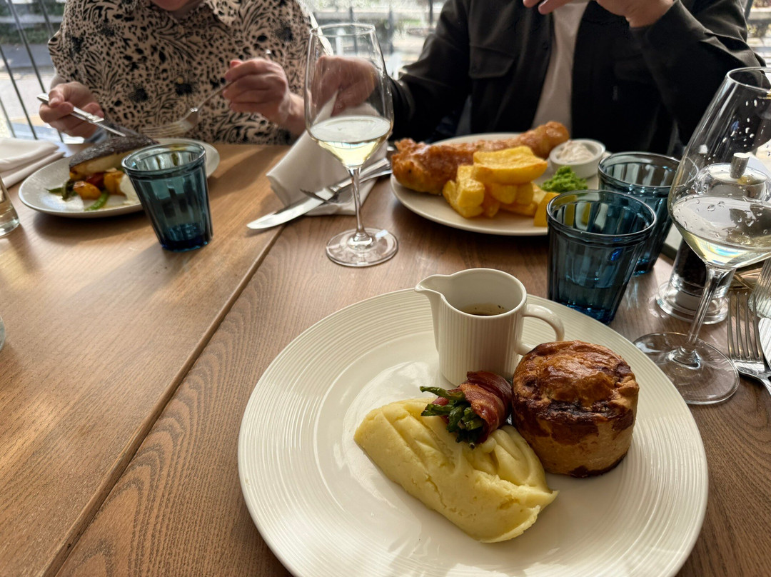 The Ship Hotel Restaurant