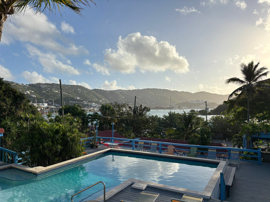 奥加幻想酒店主图