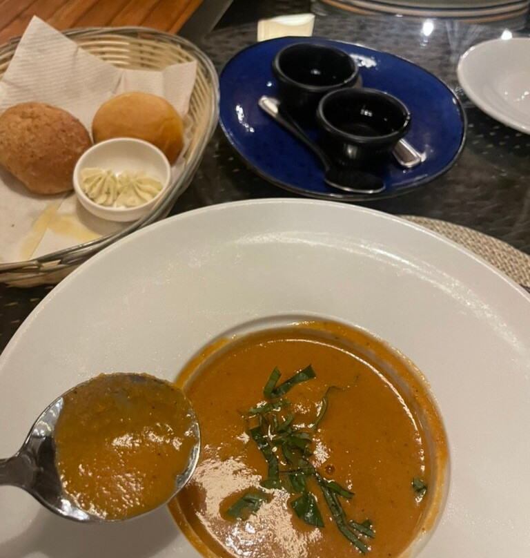 伊甸园酒店主图