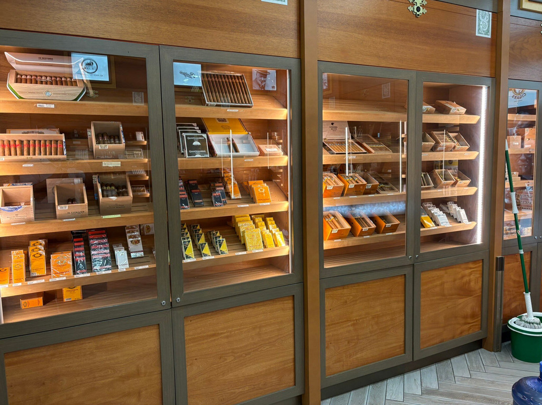 Churchill's Cigars-乔治城必去景点