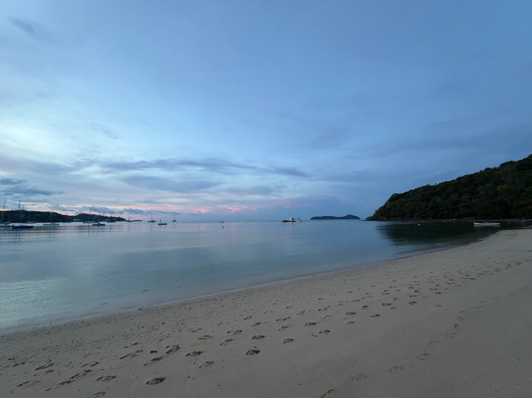 普吉岛班德拉海滩度假村主图