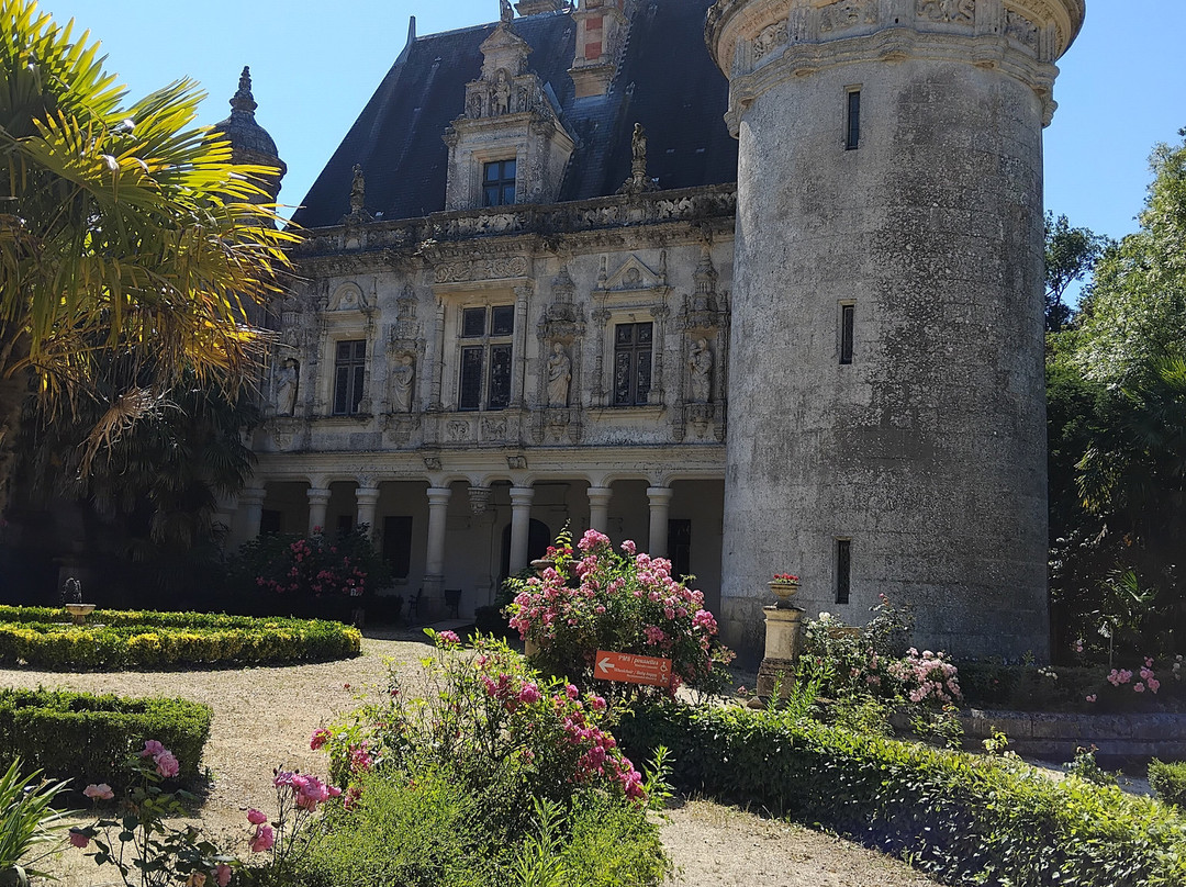 Le Château des Enigmes-Pons必去景点