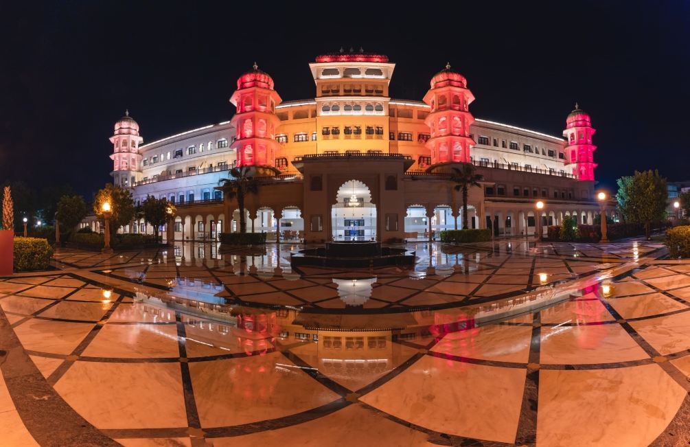 Shree Vallabh Vilas Lords Plaza 纳特杜瓦拉- 纯素食-旅行者