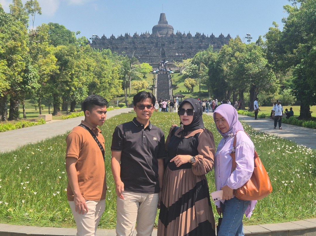 Jogja Visit Tour by Malioboro Travel-Yogyakarta必去景点