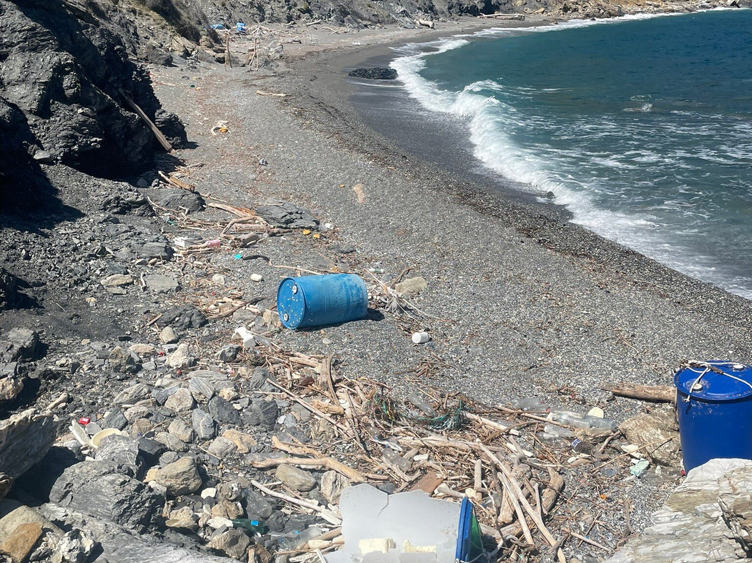 Megas Gialos Beach-Kalivia必去景点