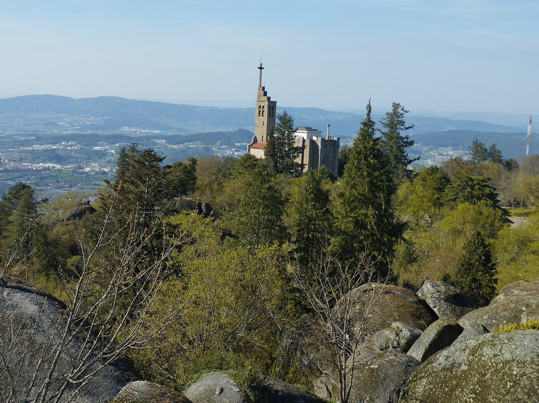 Santuario Da Penha-吉马良斯必去景点