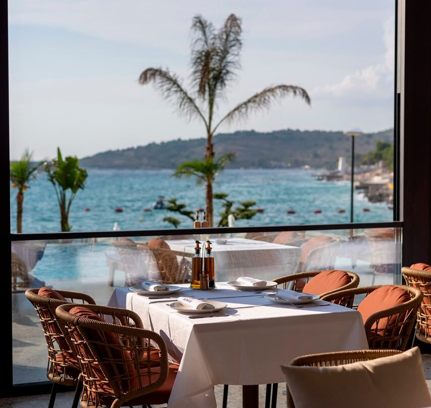 Monavie Restaurant