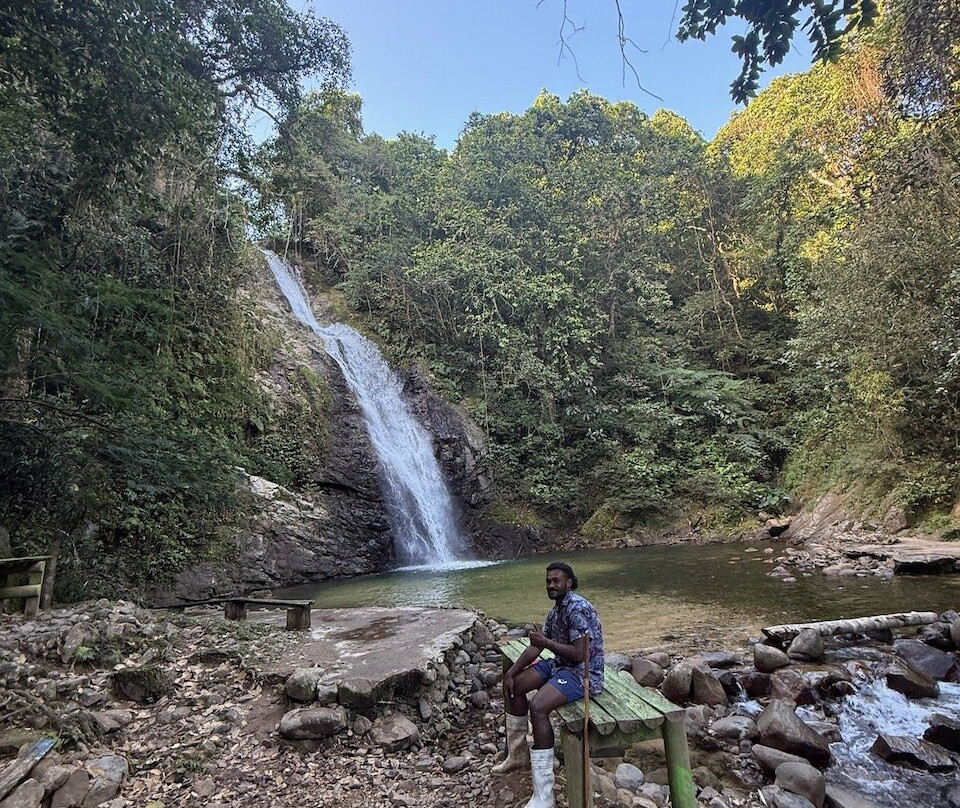 Biausevu Waterfall-辛加东卡必去景点