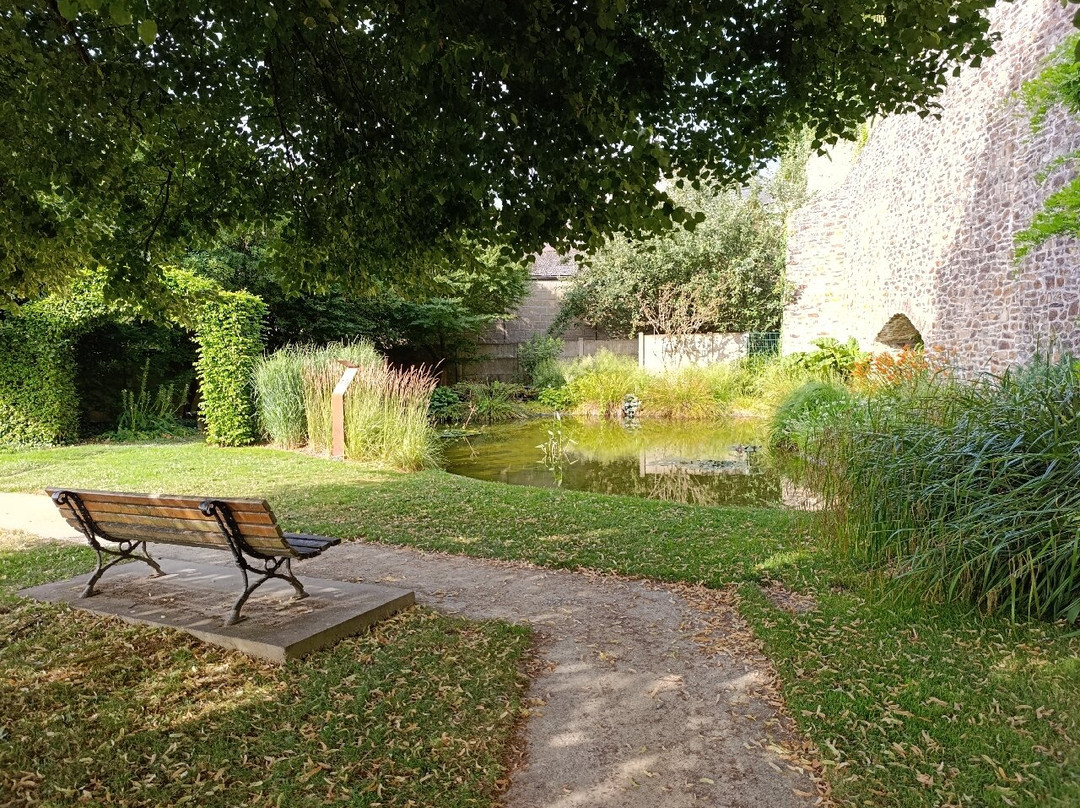 Square de Forme-Chateau-Gontier必去景点