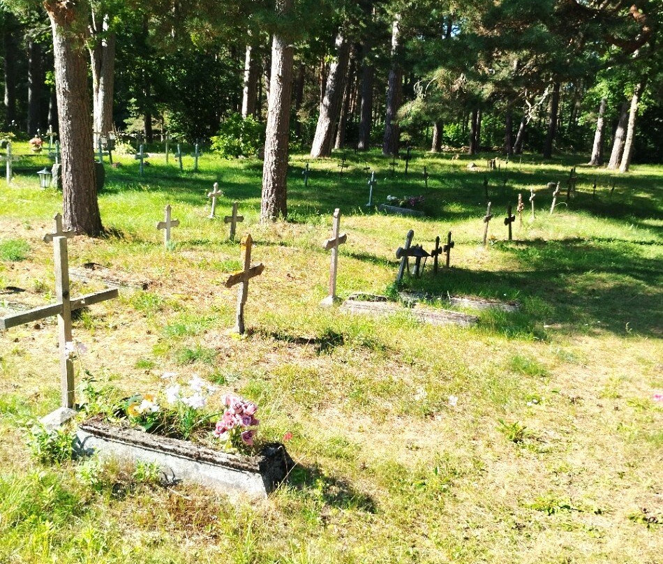 Kihnu Cemetery-Kihnu必去景点