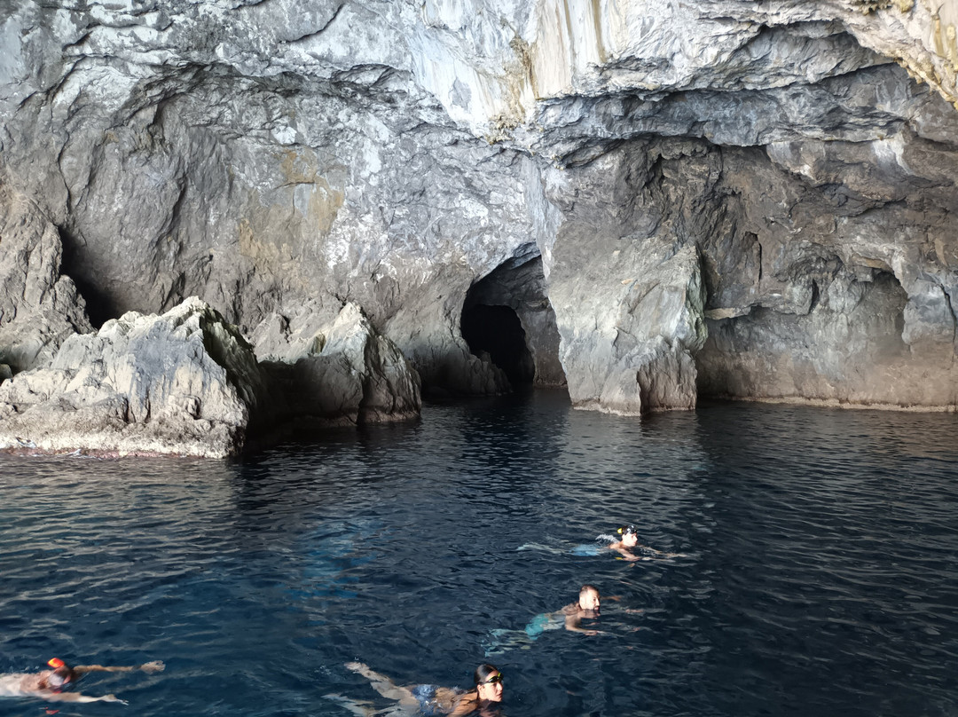 Glass Bottom Boat Chytra-Kythira必去景点