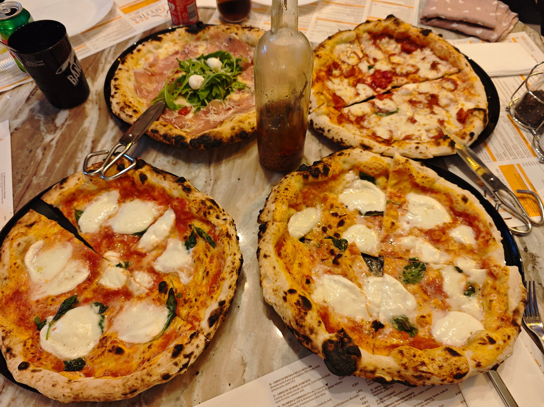 Mytika Trattoria & Pizzeria Napoletana
