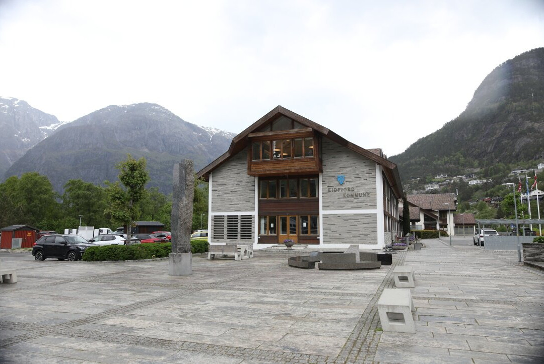 Statue du Renard avec son petit de Skule Waksvik