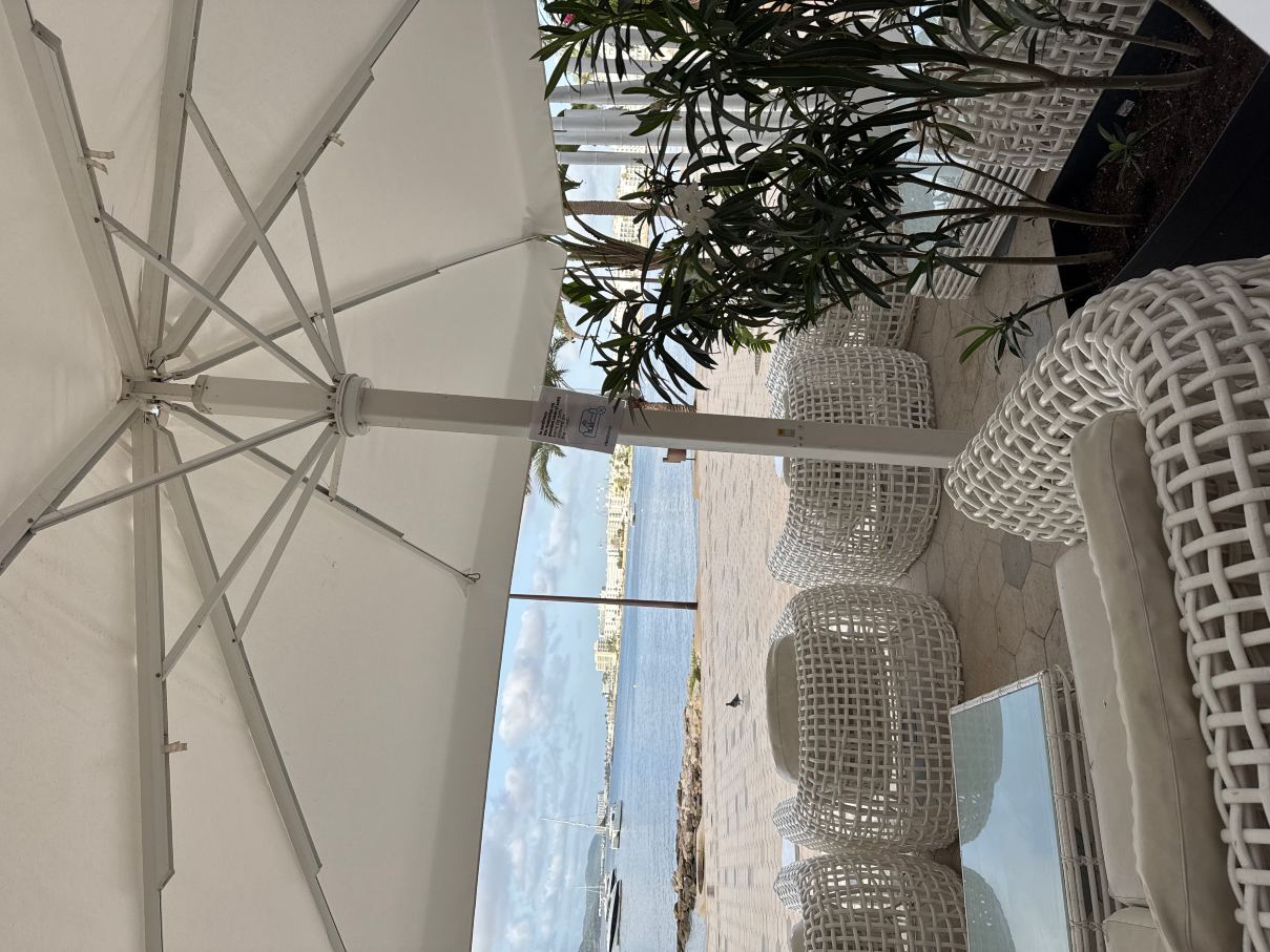 马里迪莫维布拉酒店-旅行者