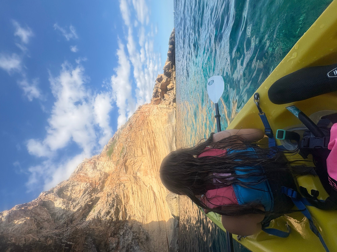 Monkey kayak-Cala en Porter必去景点
