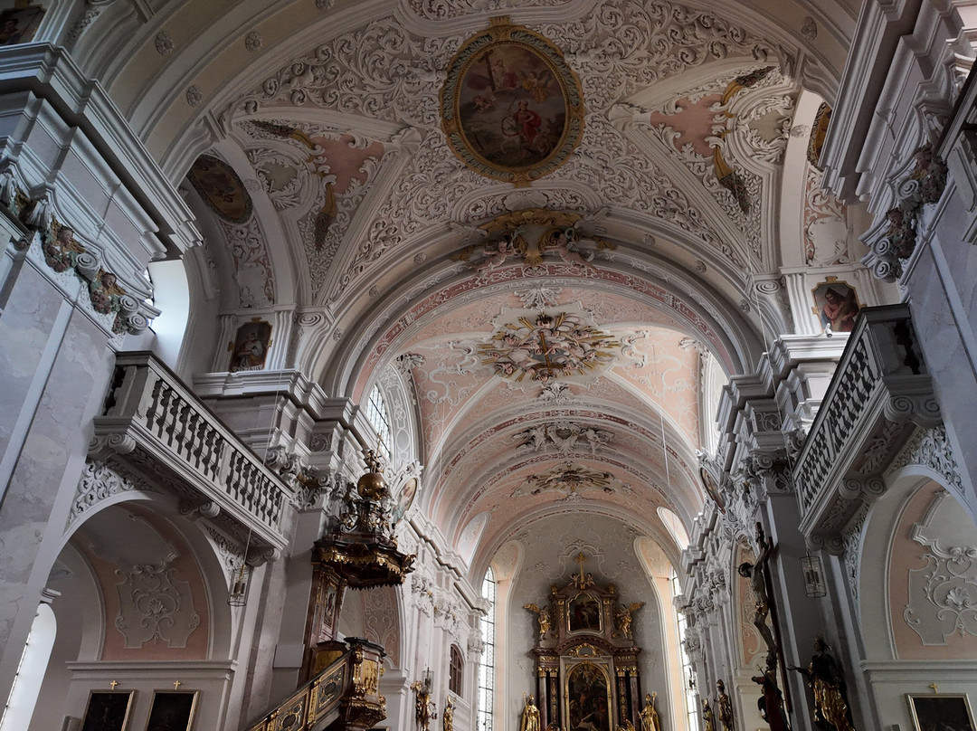 Katholische Pfarrkirche St Martin-Waging am See必去景点