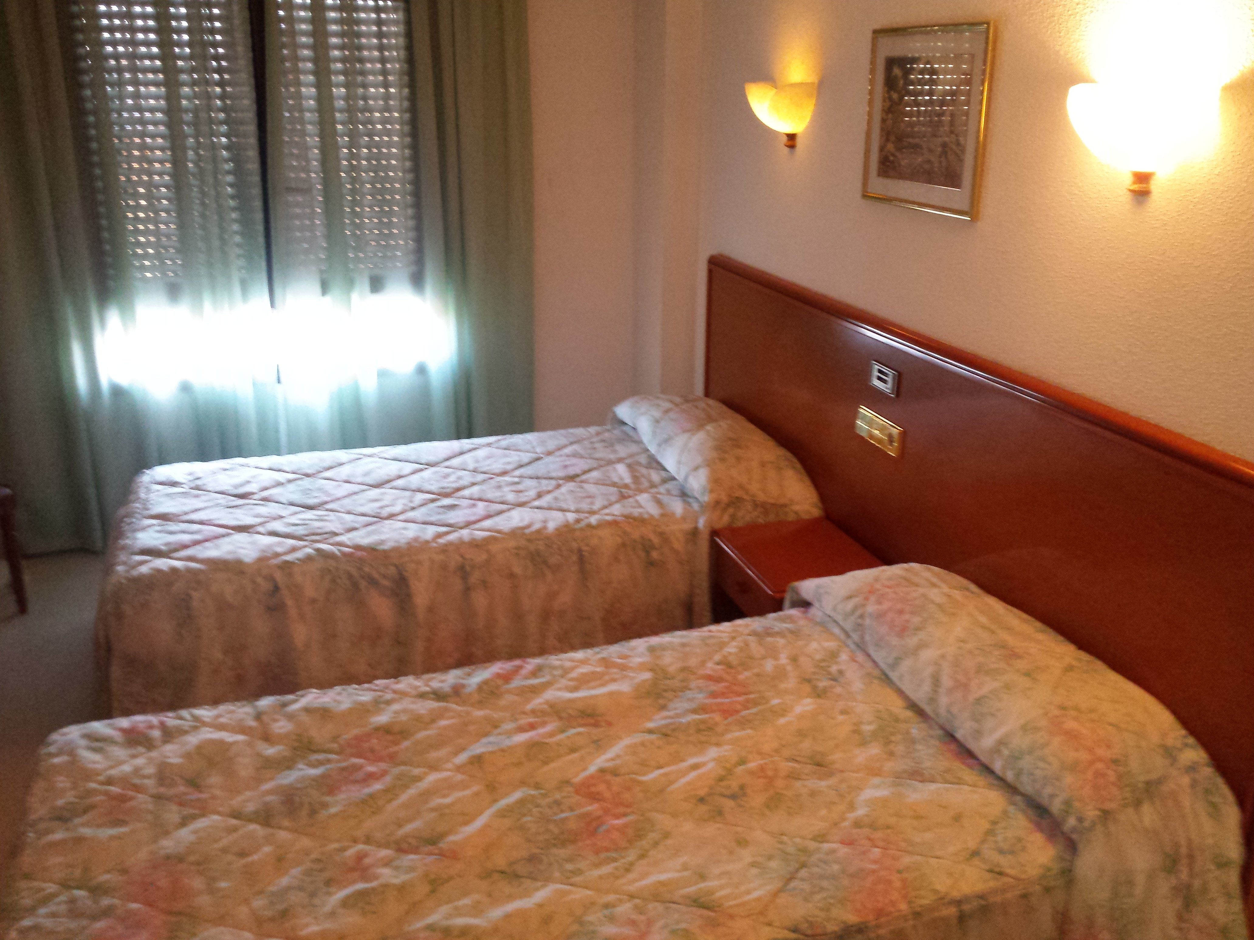 Hotel Lazaro-官方