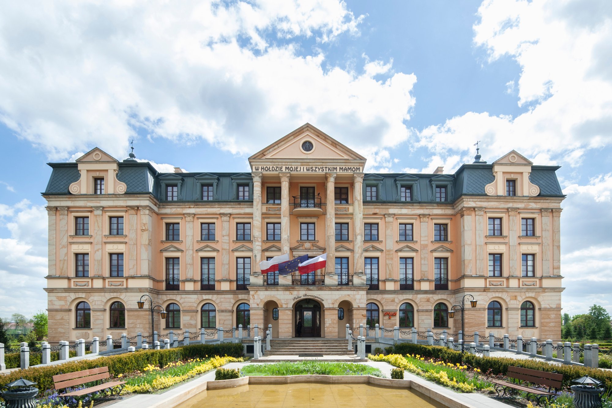 Palac Bursztynowy-官方