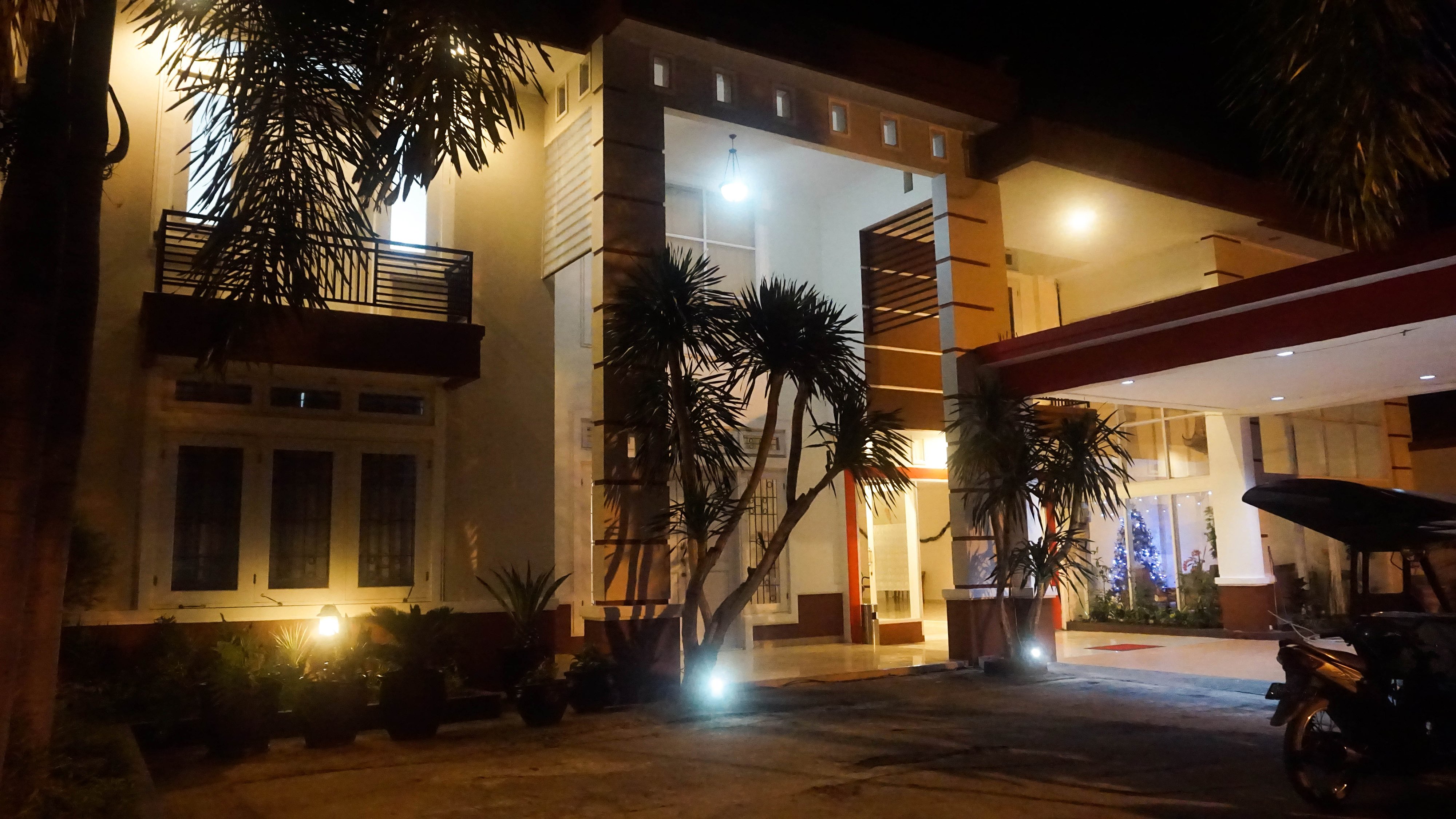 The Garden Hotel-官方