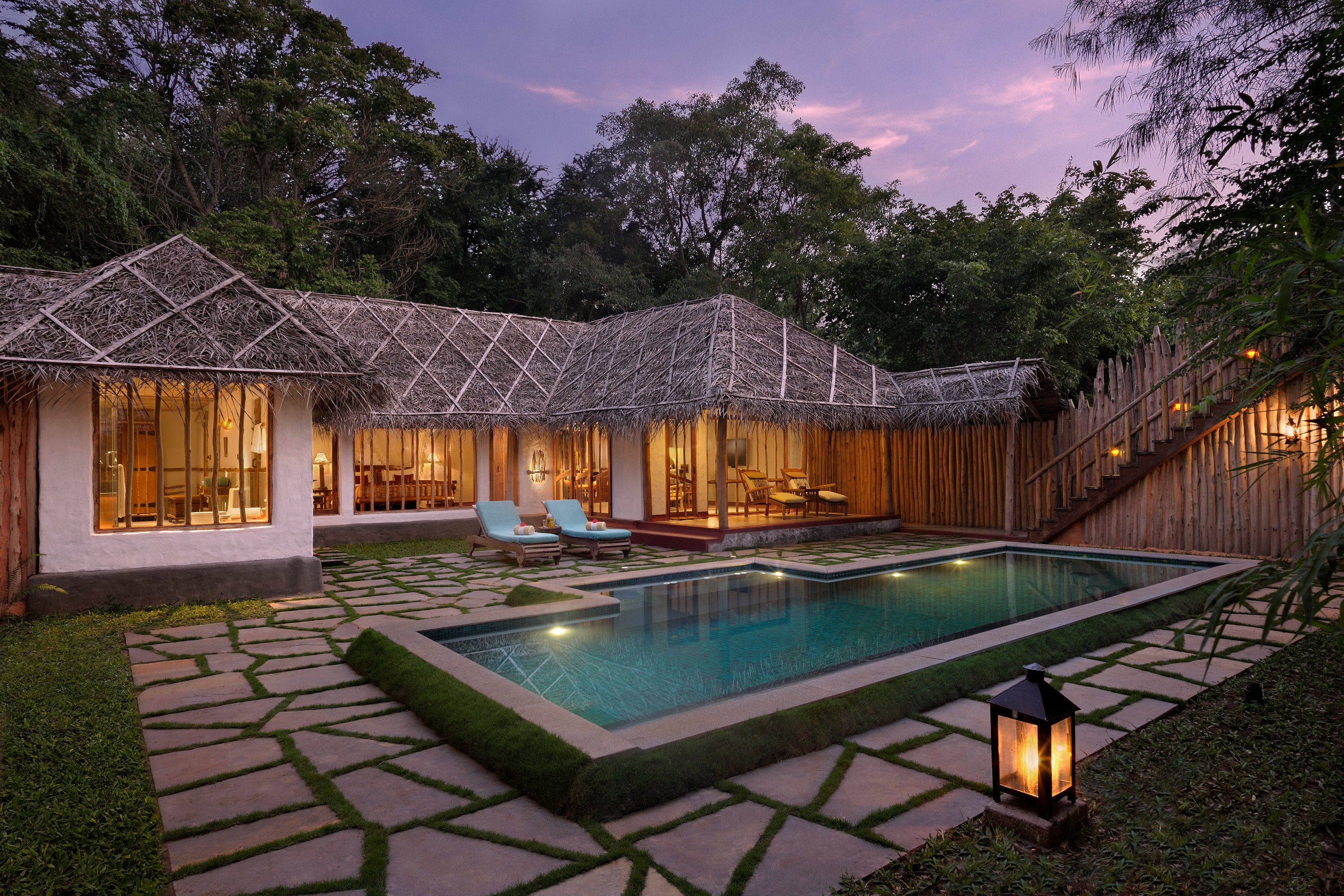 Evolve Back, Kabini-官方
