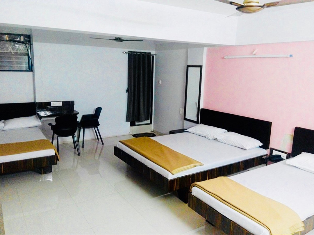 Trimbak酒店住宿-Hotel Shivanand