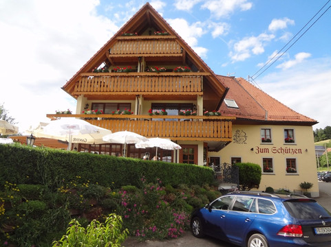 Oberried酒店住宿-Landgasthof zum Schützen