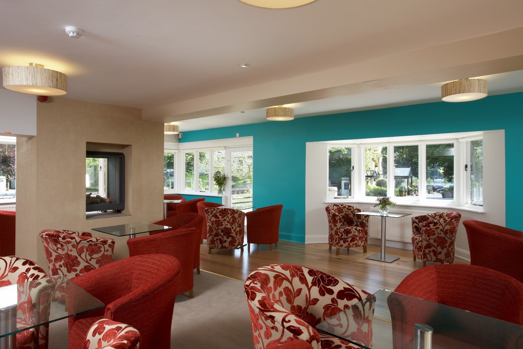 Boathouse Lakeside Hotel-官方