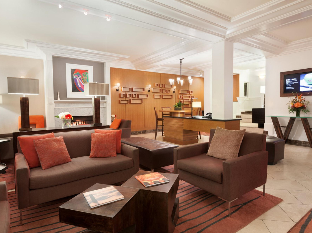 复古山庄行政酒店